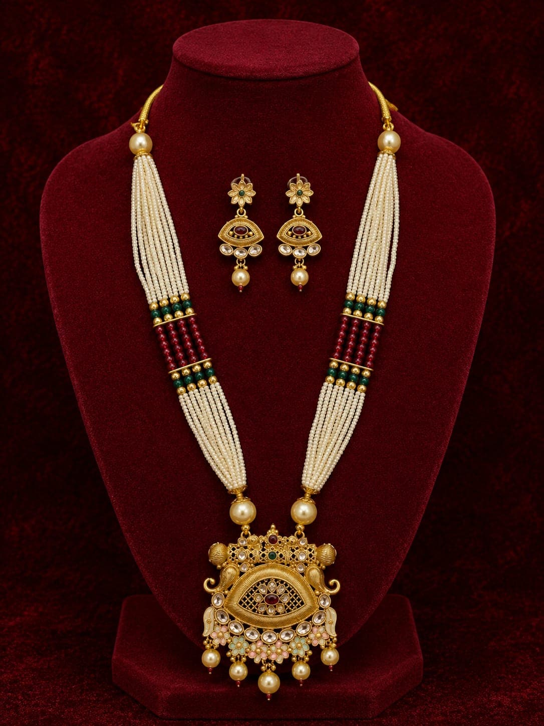 Refined handmade jewellery piece 15